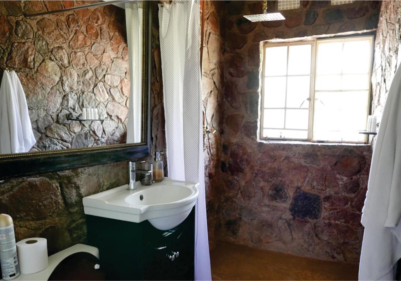 Waterside Cottages & Villas - Self Catering Gaborone Ngoại thất bức ảnh